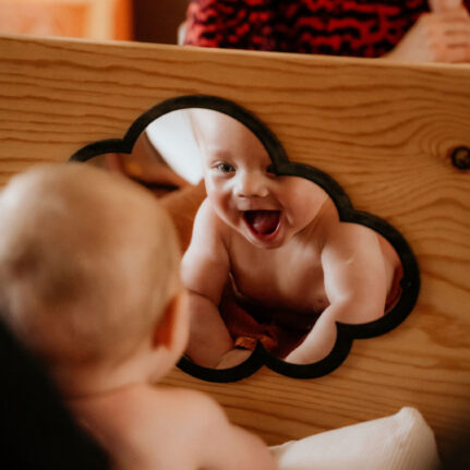 Baby floaten in Baby spa Baby en Bubbel in Panningen